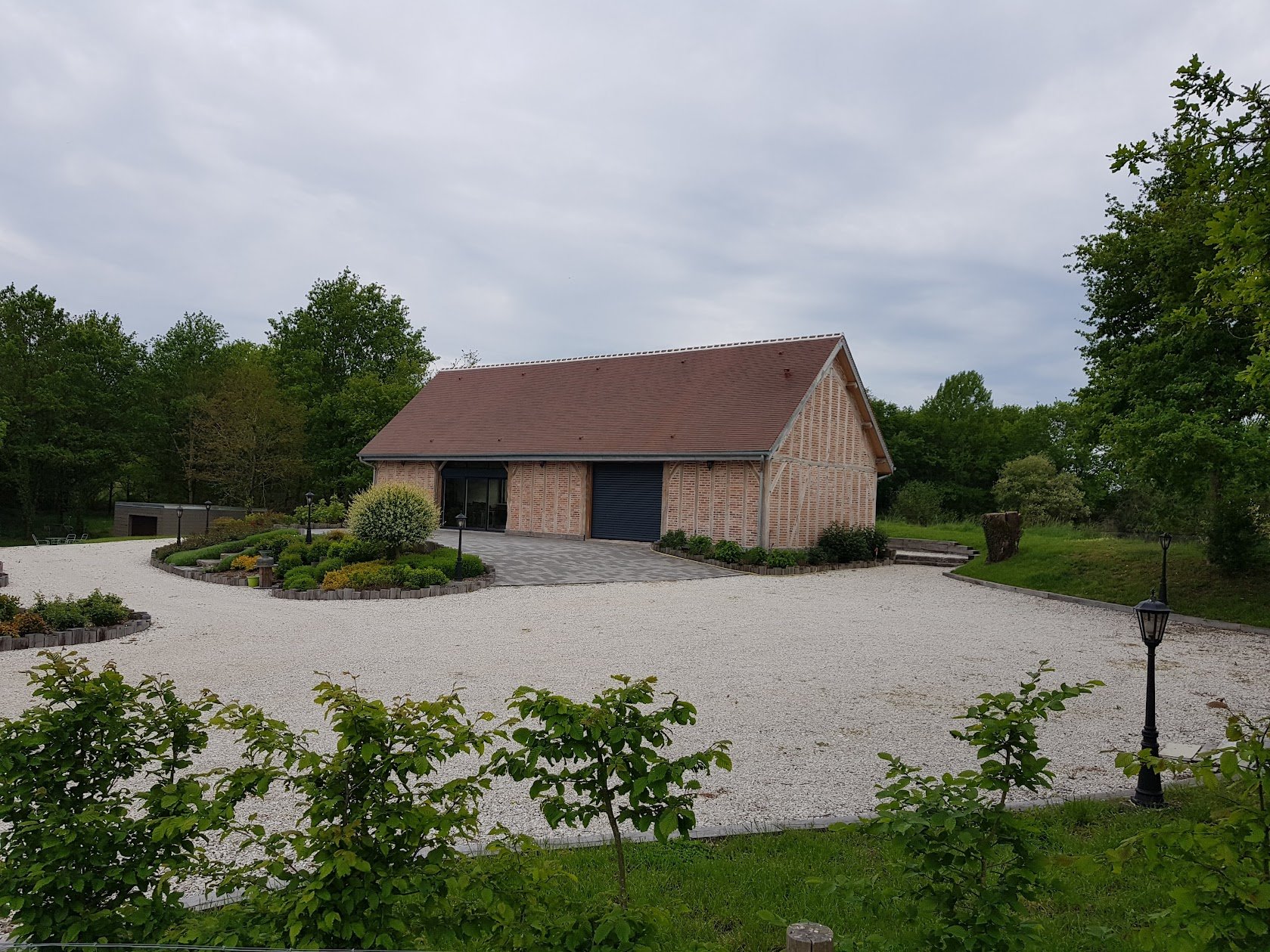 Rénovation intérieur extérieur d'une salle des fêtes